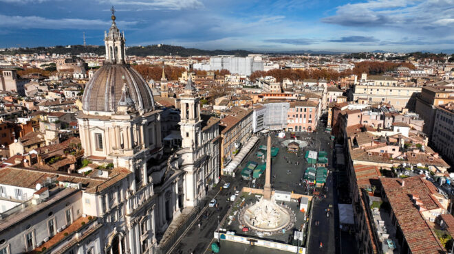 εντός-και-εκτός-η-μοίρα-της-ρώμης-563606077