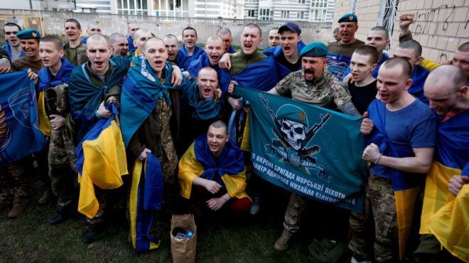 ρωσία-και-ουκρανία-αντάλλαξαν-205-αιχμαλ-563597362