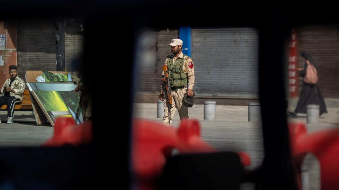 πώς-ινδία-και-πακιστάν-βρέθηκαν-στα-πρ-563599012