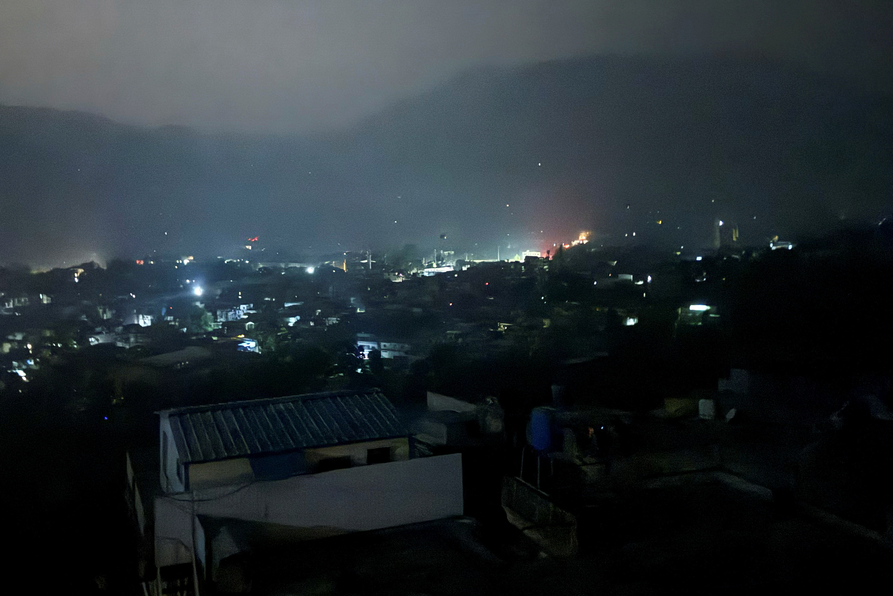 Πυραυλική επίθεση της Ινδίας στο Κασμίρ-1