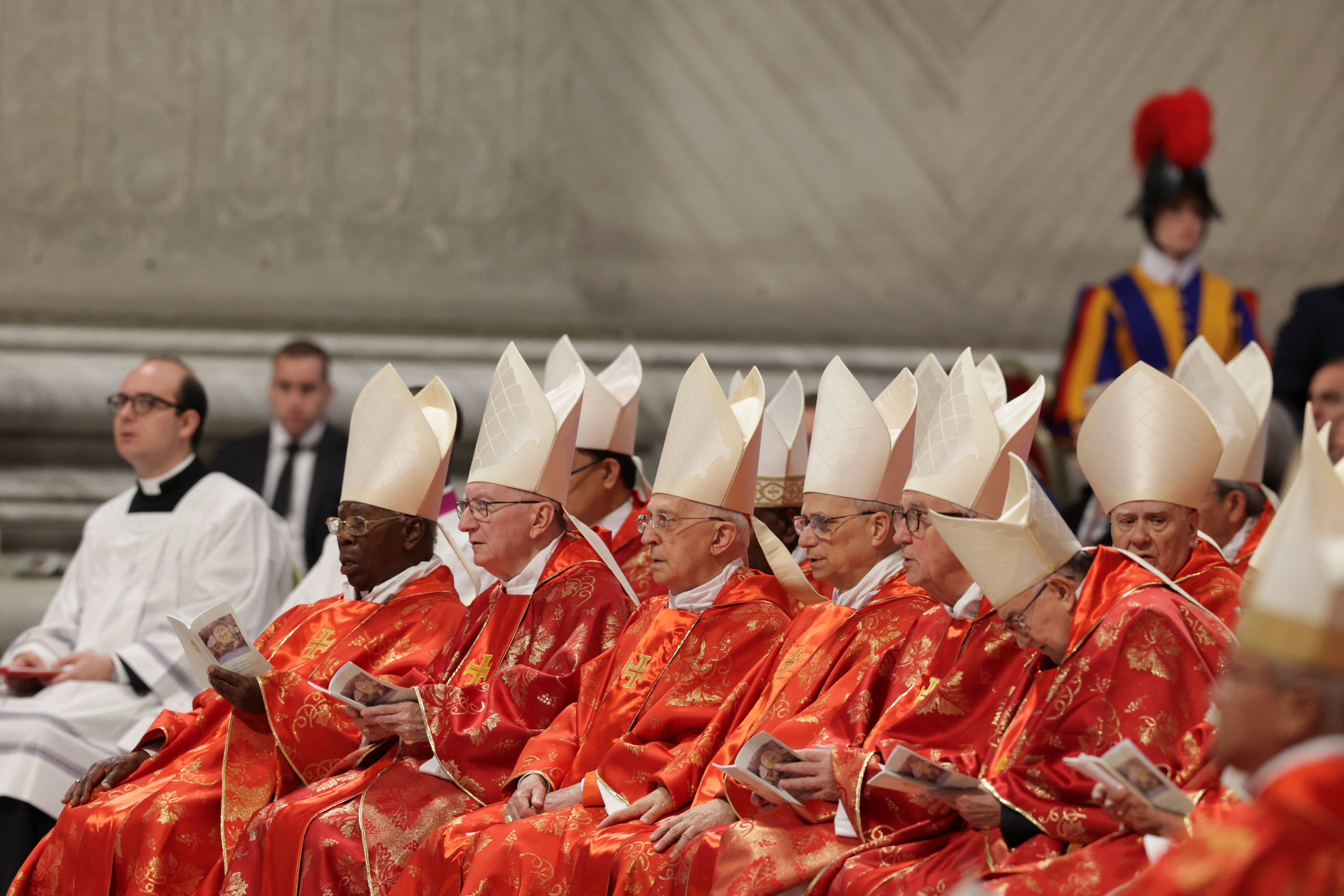 Βατικανό: Η τελευταία «σύναξη» των καρδιναλίων πριν από το κονκλάβιο-1