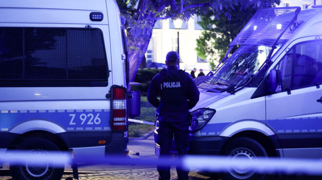 πολωνία-επίθεση-με-τσεκούρι-στο-πανεπ-563600047