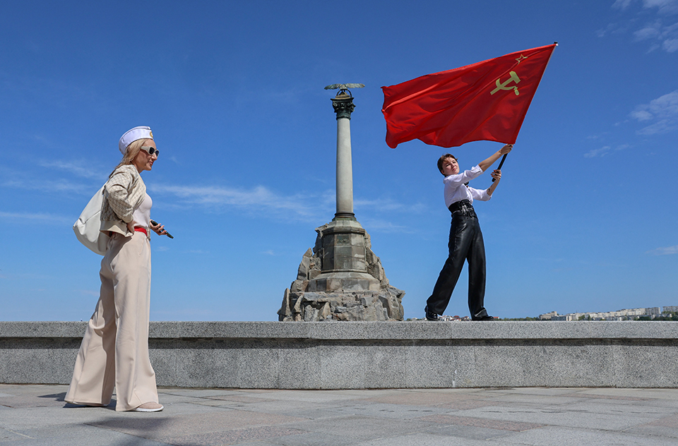 Στον εγκαταλειμμένο οίκο του Θεού-1
