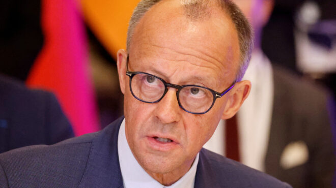 φρίντριχ-μερτς-πρώτα-κατάπαυση-του-πυ-563607232