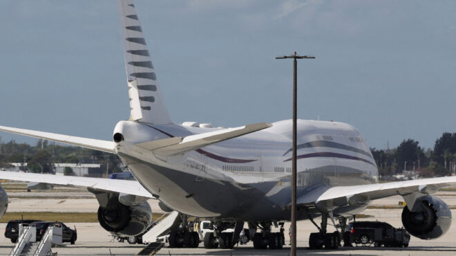 ηπα-τραμπ-το-δώρο-από-το-κατάρ-παρε-563640439