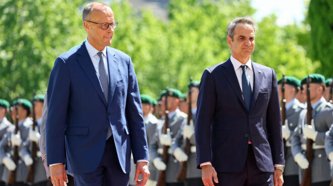 στην-καγκελαρία-ο-κυριάκος-μητσοτάκη-563609323