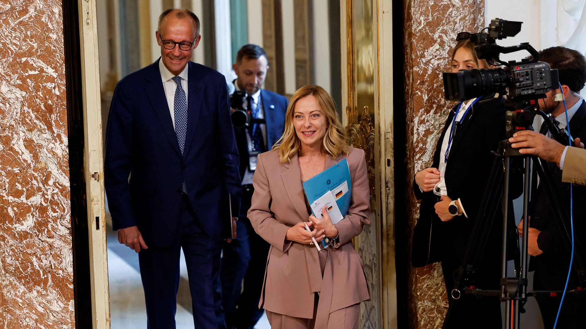 Συνάντηση Μελόνι – Μερτς: Συμφωνίες με αστερίσκους-1