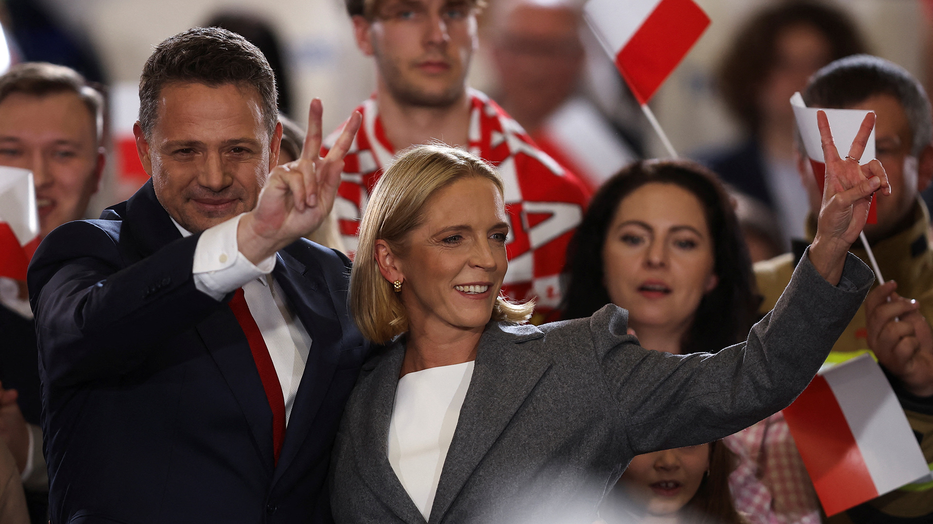 Εκλογική «Σούπερ Κυριακή»: Ανατροπές, γρίφοι και ανοιχτοί λογαριασμοί-3