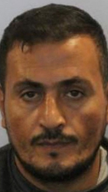 Βρετανία: Στη φυλακή ο «καπετάν Αχμεντ» που μετέφερε 3.800 μετανάστες στην Ευρώπη-1