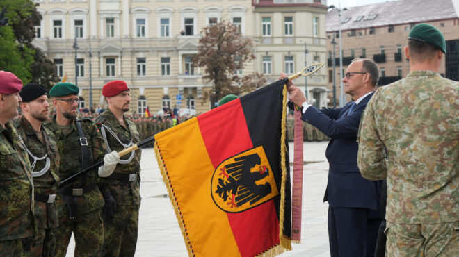 ανάπτυξη-γερμανικών-στρατευμάτων-στ-563626906