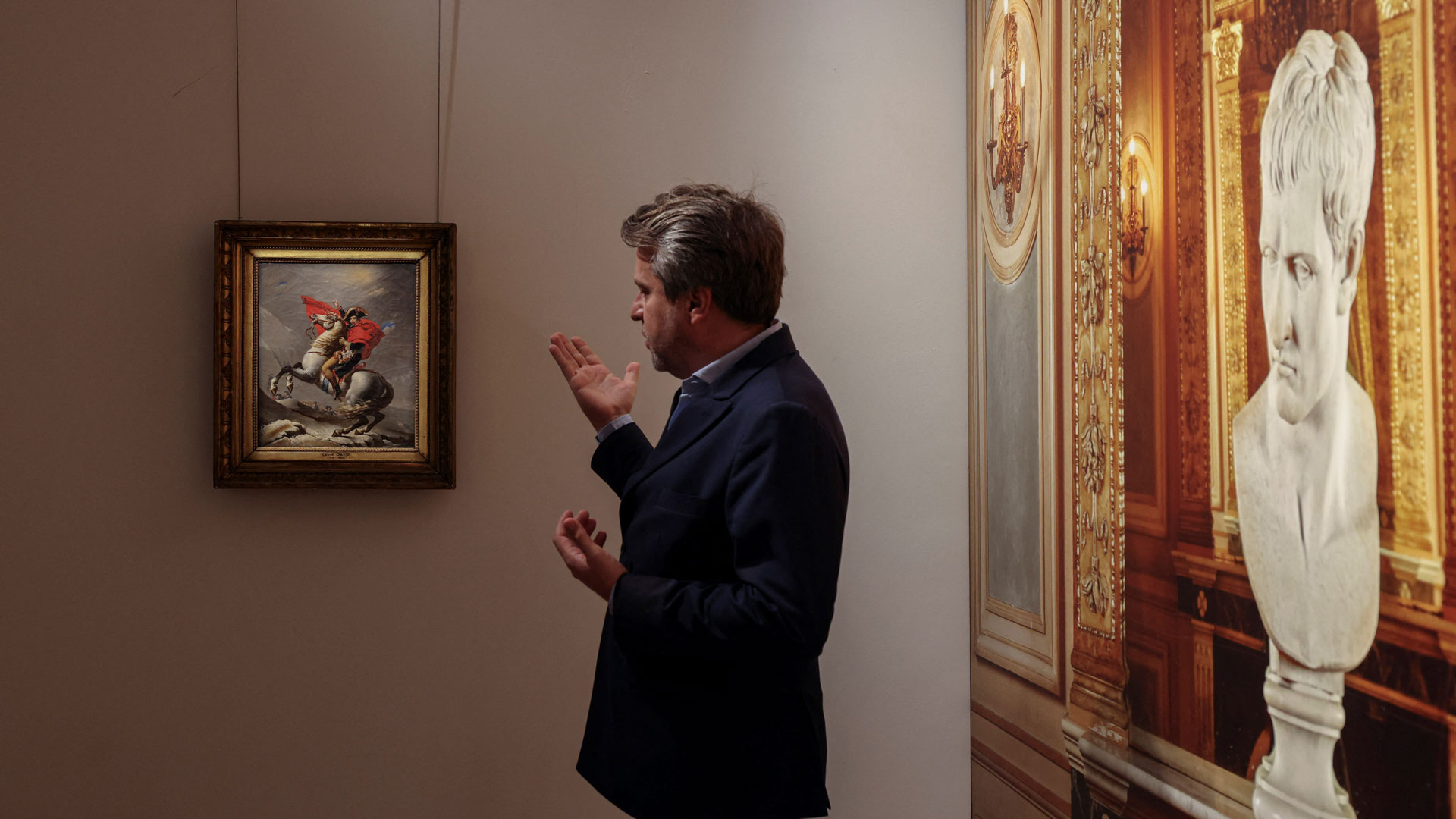 Σε δημοπρασία αντικείμενα του Ναπολέοντα – Ξεχωρίζει το καπέλο που φορούσε «en bataille»-1