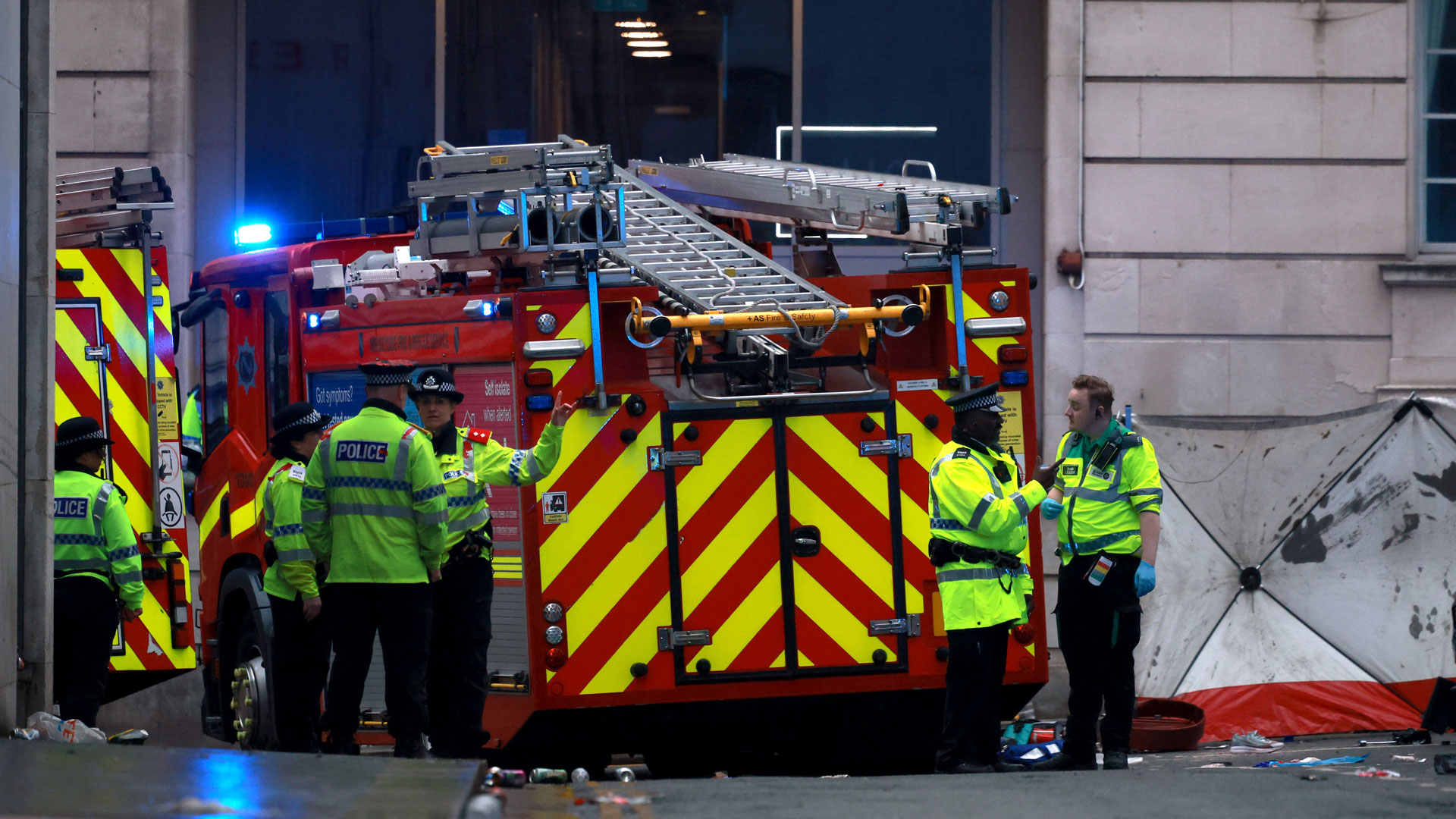 Λίβερπουλ: Δεκάδες τραυματίες, ανάμεσά τους 4 παιδιά – Δεν είναι τρομοκρατική ενέργεια, λένε οι Αρχές-5