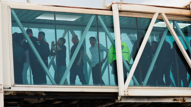 ανώτατο-δικαστήριο-πράσινο-σε-τραμ-563641144