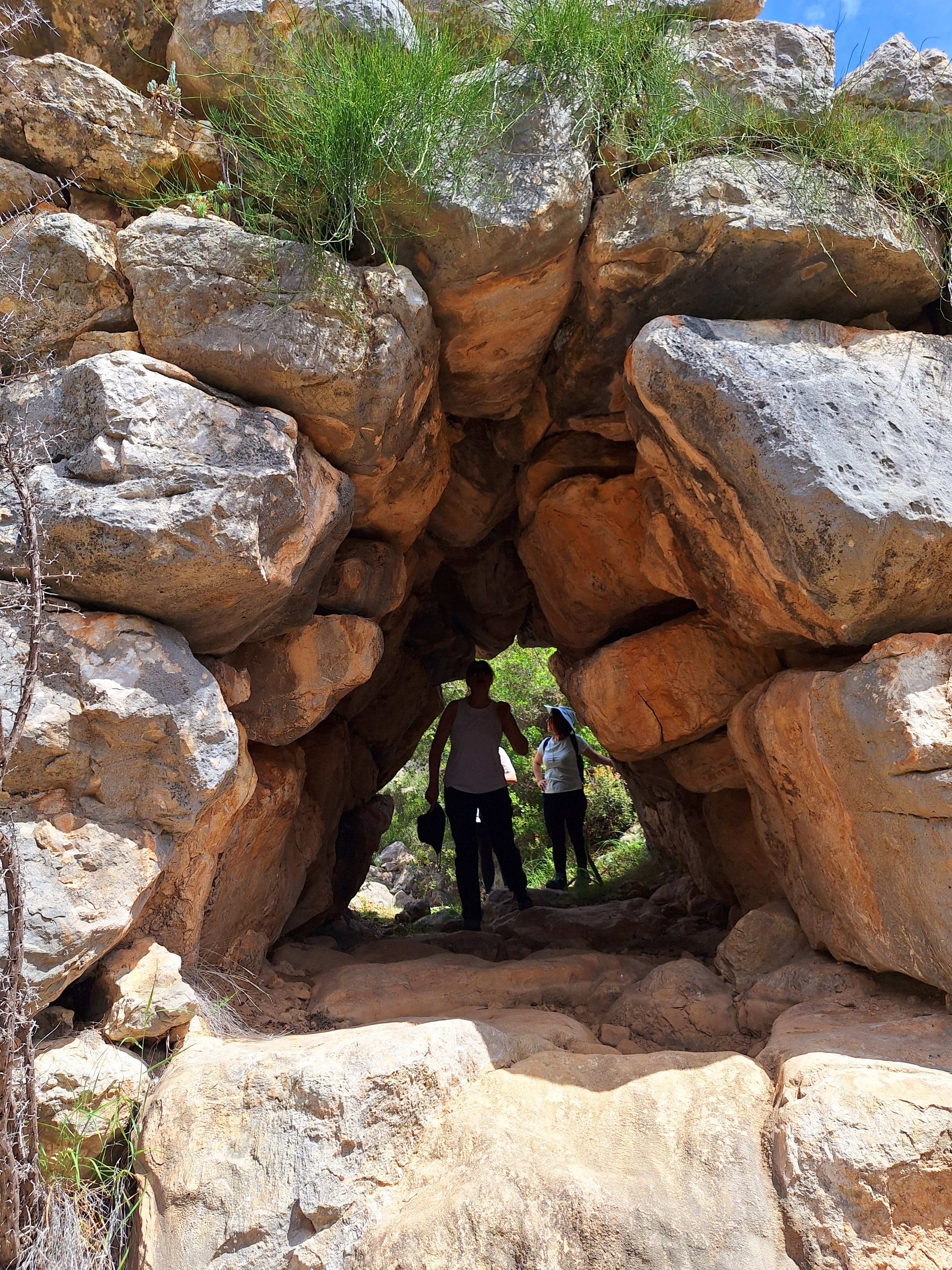 Η Πελοπόννησος με τα πόδια: 12 μονοπάτια,1.700 χιλιομέτρα-5