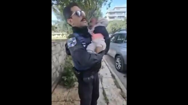 η-στιγμή-που-οι-αστυνομικοί-βρίσκουν-τ-563612023