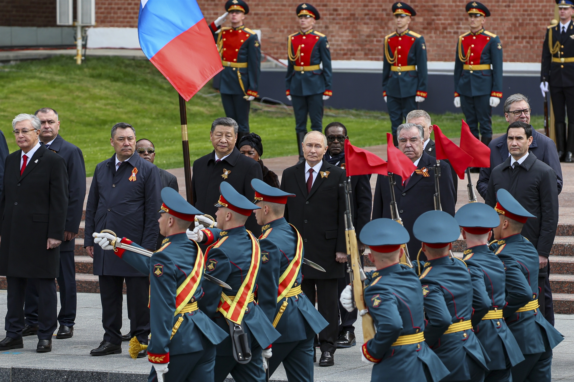Επέτειος με επίδειξη ρωσικής ισχύος-1