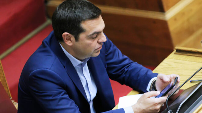 εντός-και-εκτός-ο-τσίπρας-και-το-συνέδρ-563625727