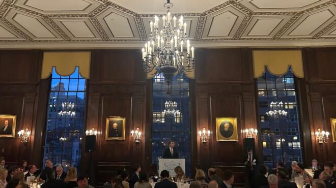 τ-χατζηβασιλείου-από-νέα-υόρκη-μήνυμ-563616352