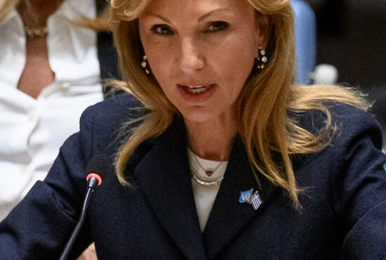 μελίνα-τραυλού-οι-θάλασσες-πρέπει-να-ε-563624920