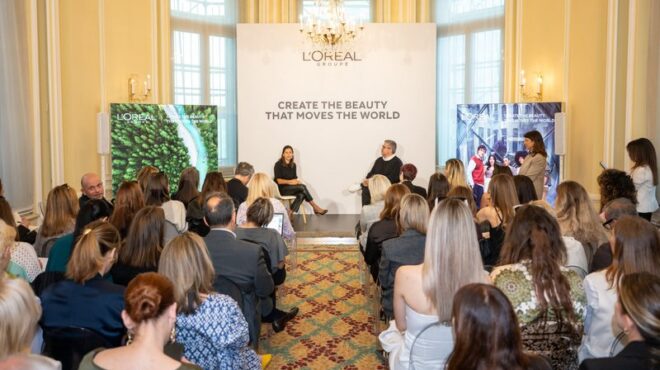 η-ομορφιά-που-κινεί-τον-κόσμο-μια-θεαμα-563620222