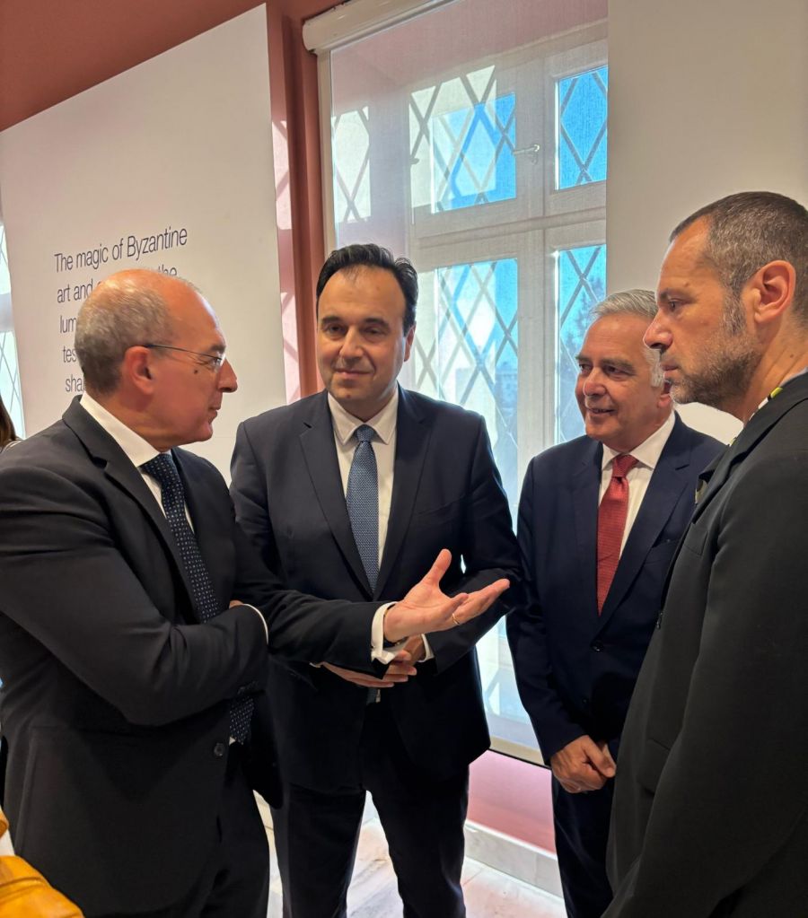 Από τη Ραβέννα στον Armani, η ιταλική μόδα εμπνέεται από τα μωσαϊκά του Βυζαντίου-2