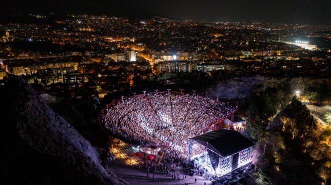 η-αθήνα-θα-ανηφορίσει-στο-θέατρο-λυκ-563627221