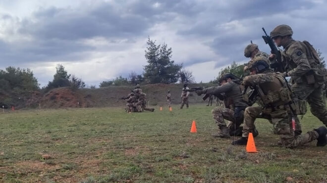 ποιες-χώρες-προμηθεύουν-πυρομαχικά-τ-563626750