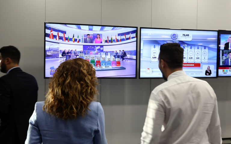 Από τον σκληρό δικομματισμό στον κατακερματισμό της αντιπολίτευσης-7