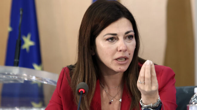 αξιολόγηση-ή-στέρηση-μισθού-563604085