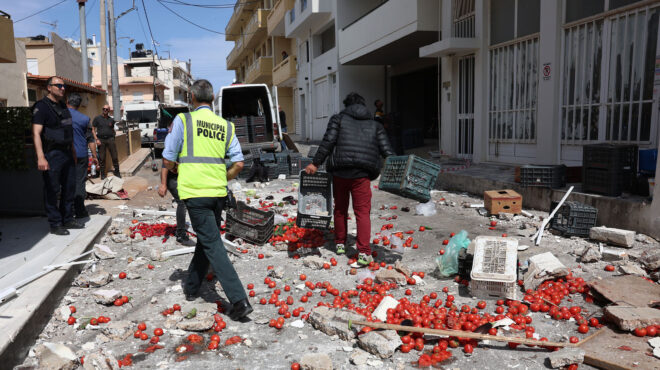 ηράκλειο-τμήμα-μπαλκονιού-έπεσε-σε-πά-563595568