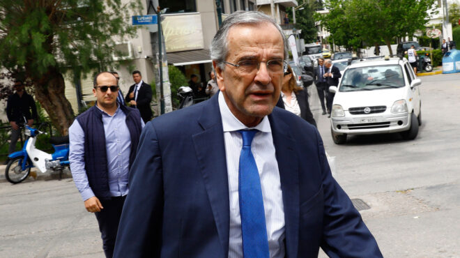 ποιοι-ένοικοι-της-δεξιάς-πολυκατοικ-563621599