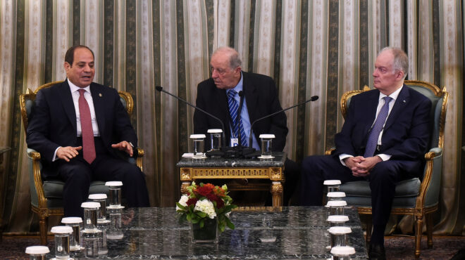 συνάντηση-τασούλα-σίσι-υποδειγματ-563599144