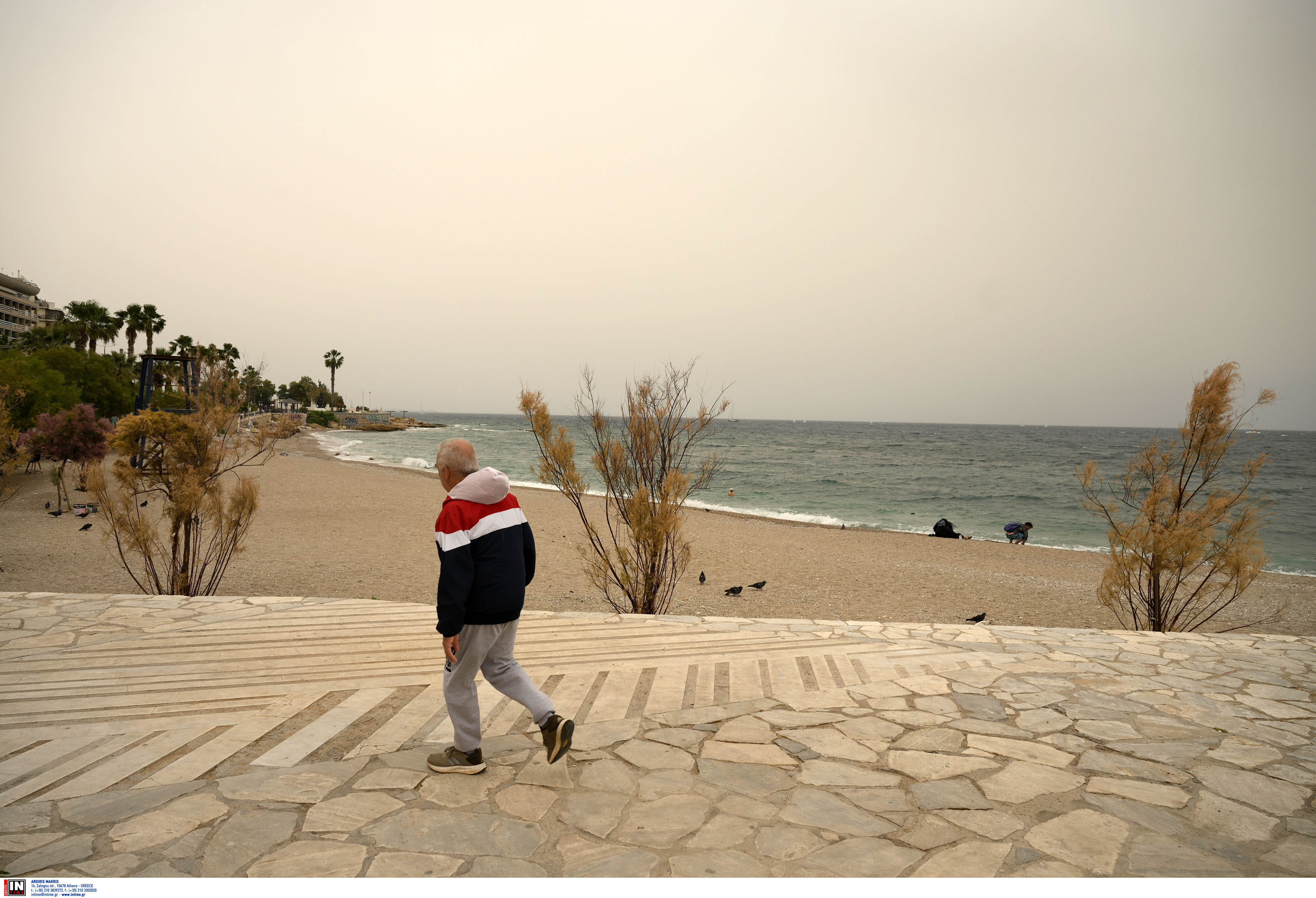 Αφρικανική σκόνη: «Σκοτείνιασε» η Αττική από το πυκνό νέφος – Απόκοσμες εικόνες στο κέντρο της Αθήνας-6