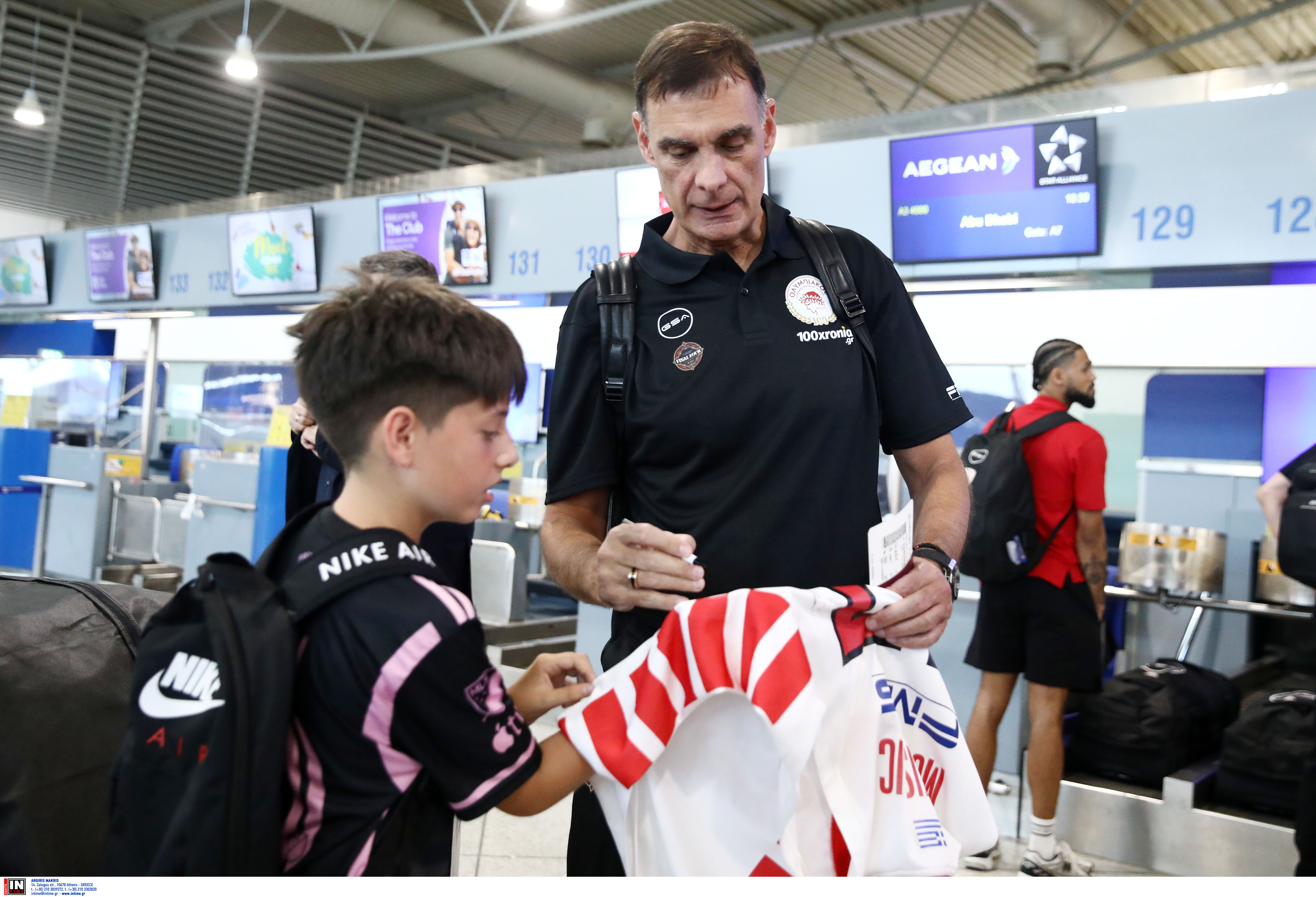 Ολυμπιακός και Παναθηναϊκός «συναντήθηκαν» στο αεροδρόμιο για Αμπου Ντάμπι-1