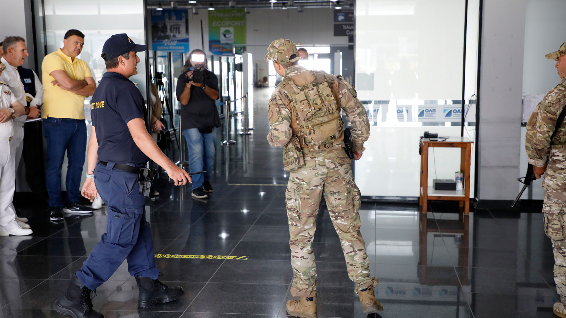 Λιμάνι Πειραιά: Εικόνες από την άσκηση αντιμετώπισης τρομοκρατικής ενέργειας-3