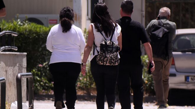 ελεύθερη-η-διοργανώτρια-vip-ταξιδιών-563637982