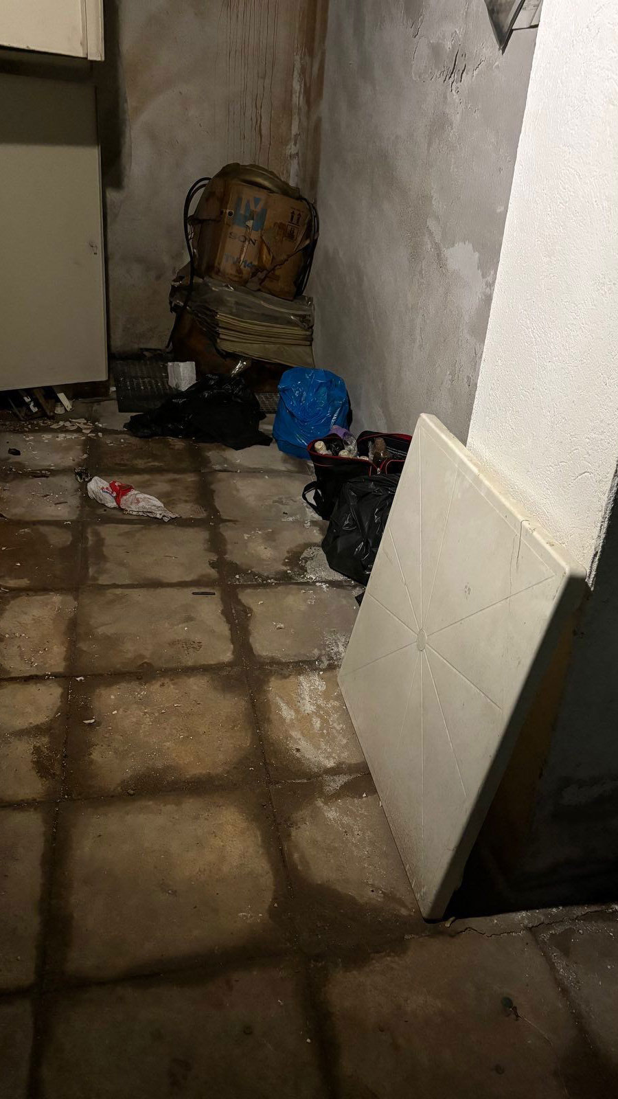 ΑΠΘ: Εντοπίστηκαν 49 μολότοφ στο κτίριο του Πολυτεχνείου-3