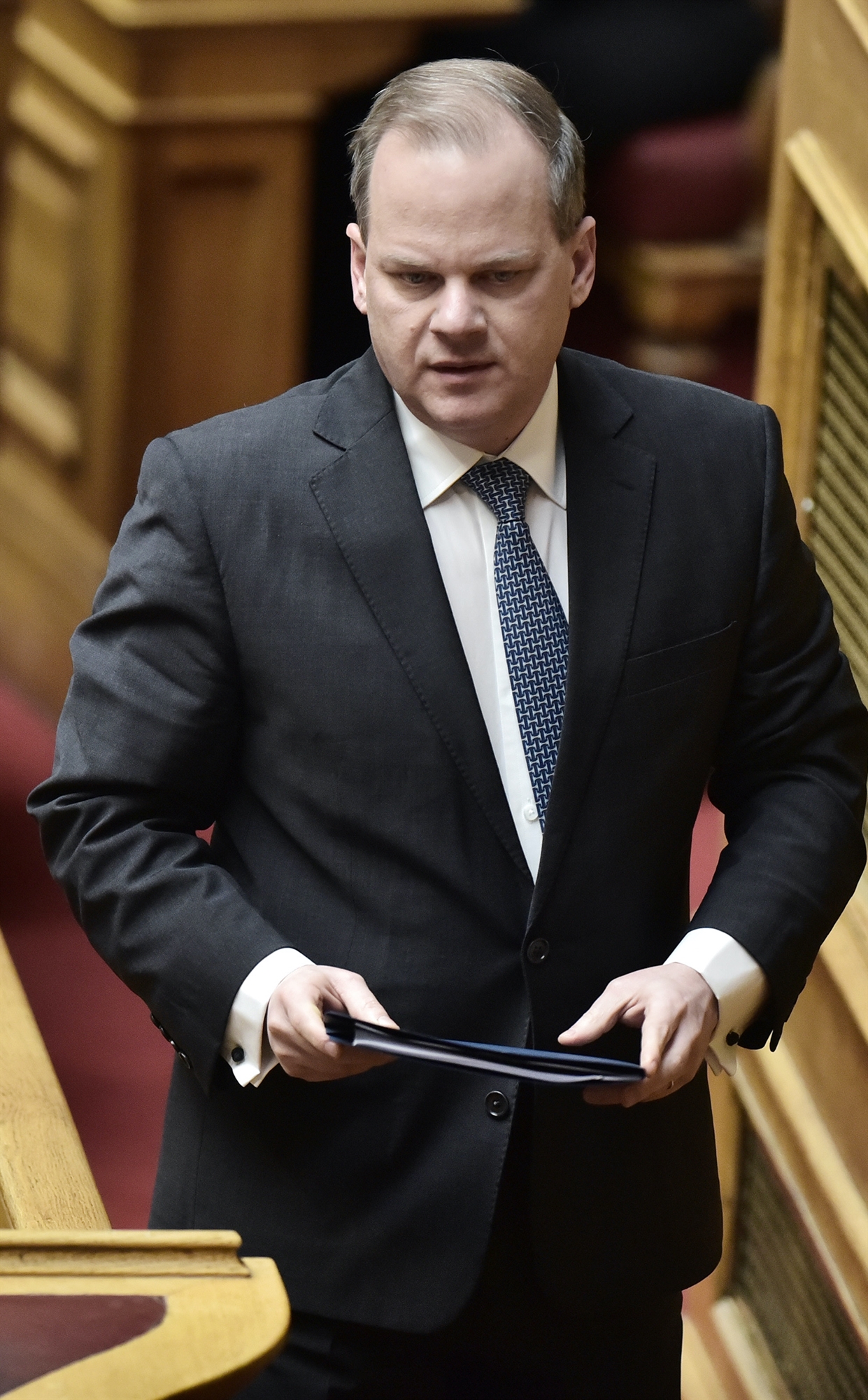 Θεωρείο: Η έκρηξη Σαμαρά-1