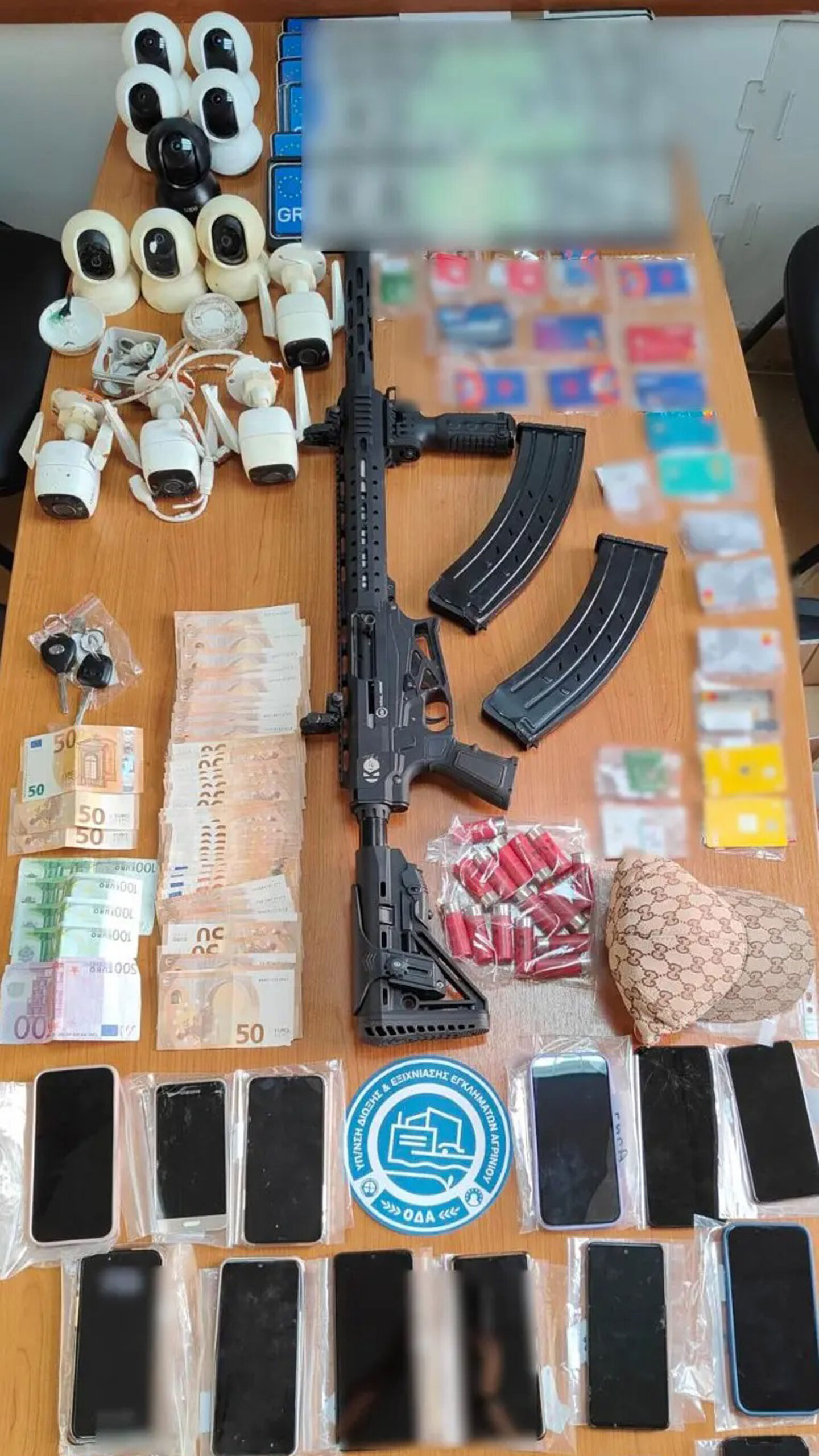 εξαπατούσαν-γιατρούς-παριστάνοντας-563598214