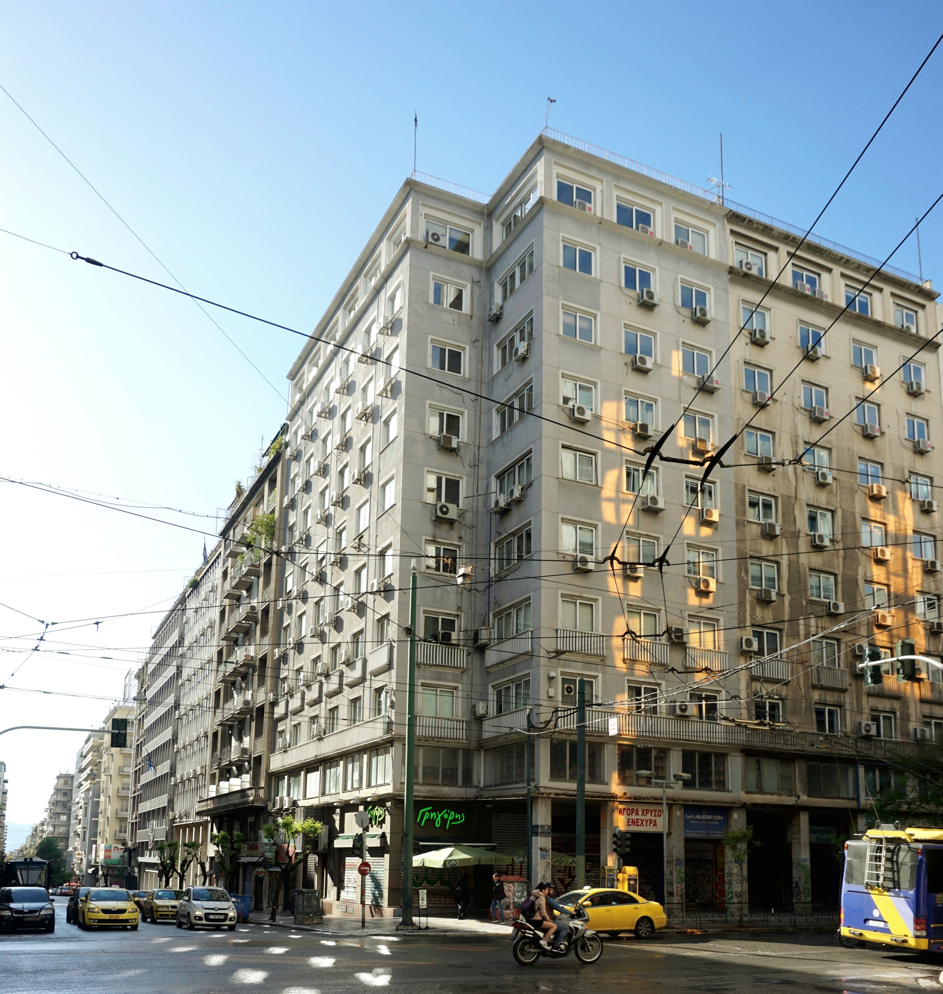 Πατησίων και Χαλκοκονδύλη, η γωνία της οικίας Σαριπόλου-1