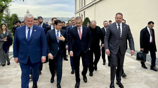 αγεφύρωτο-το-χάσμα-μεταξύ-ρωσίας-και-ο-563618143