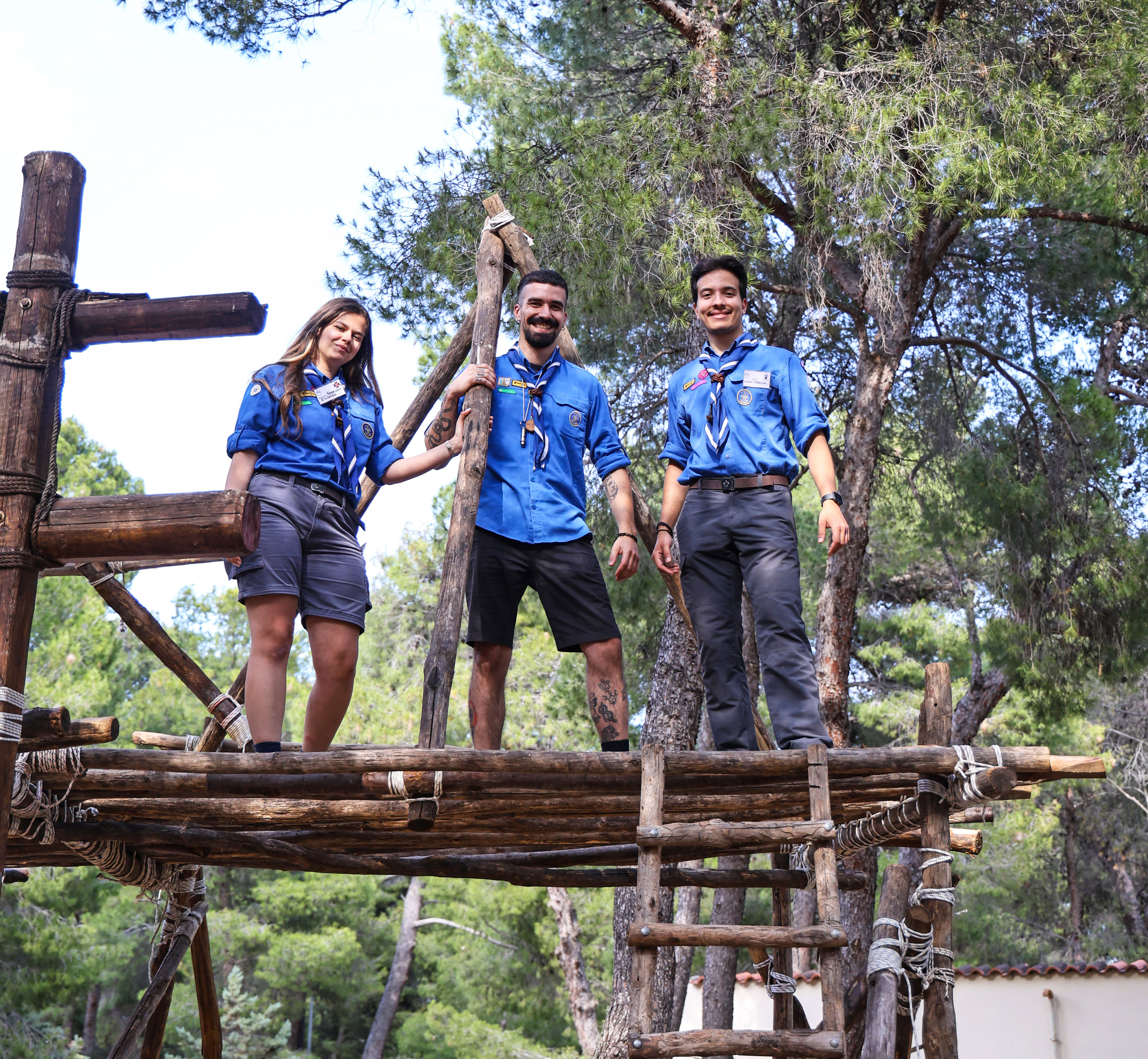 Από τους παππούδες στα εγγόνια: Ο προσκοπισμός έγινε πάλι μόδα-8