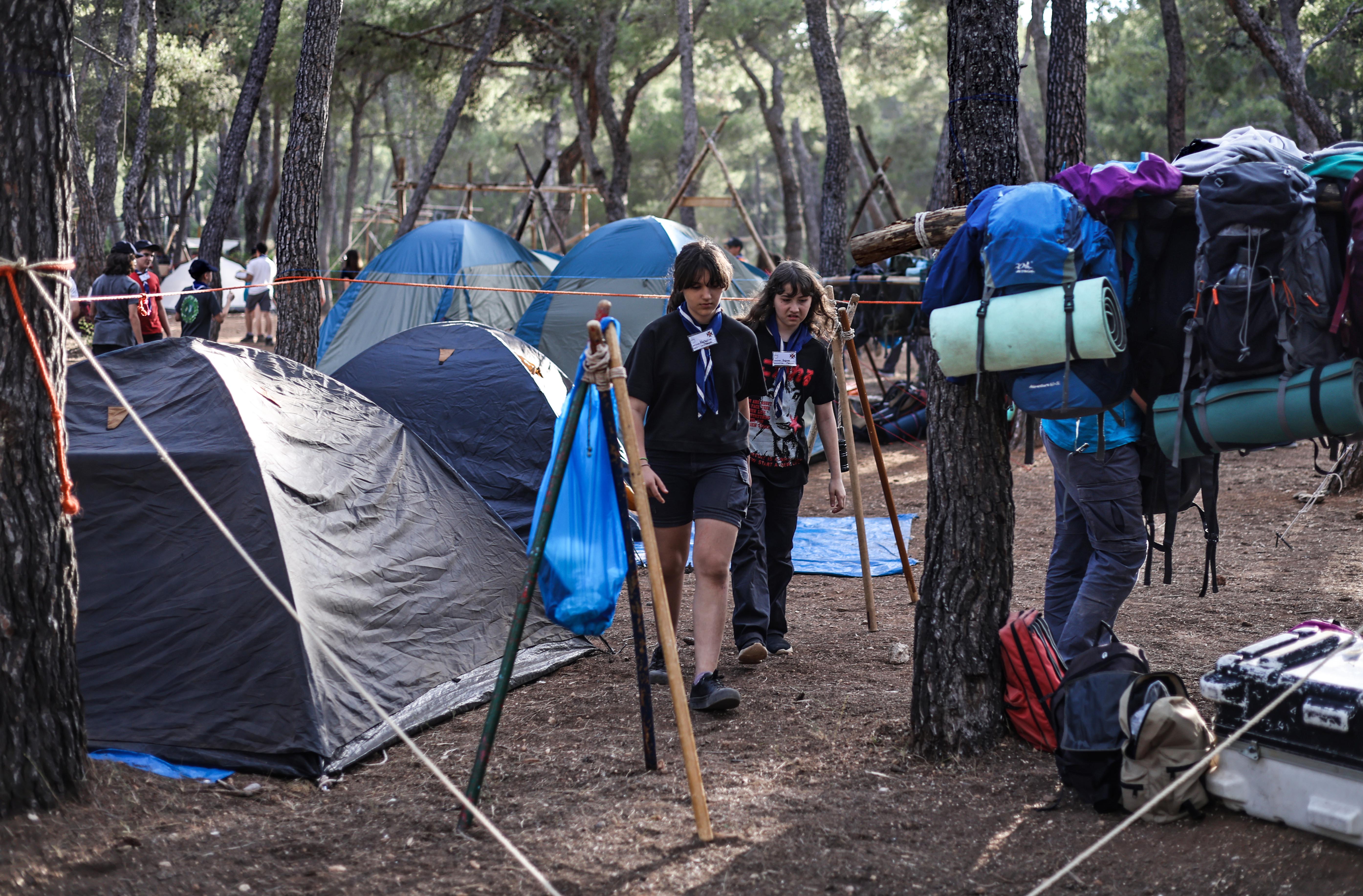 Από τους παππούδες στα εγγόνια: Ο προσκοπισμός έγινε πάλι μόδα-6
