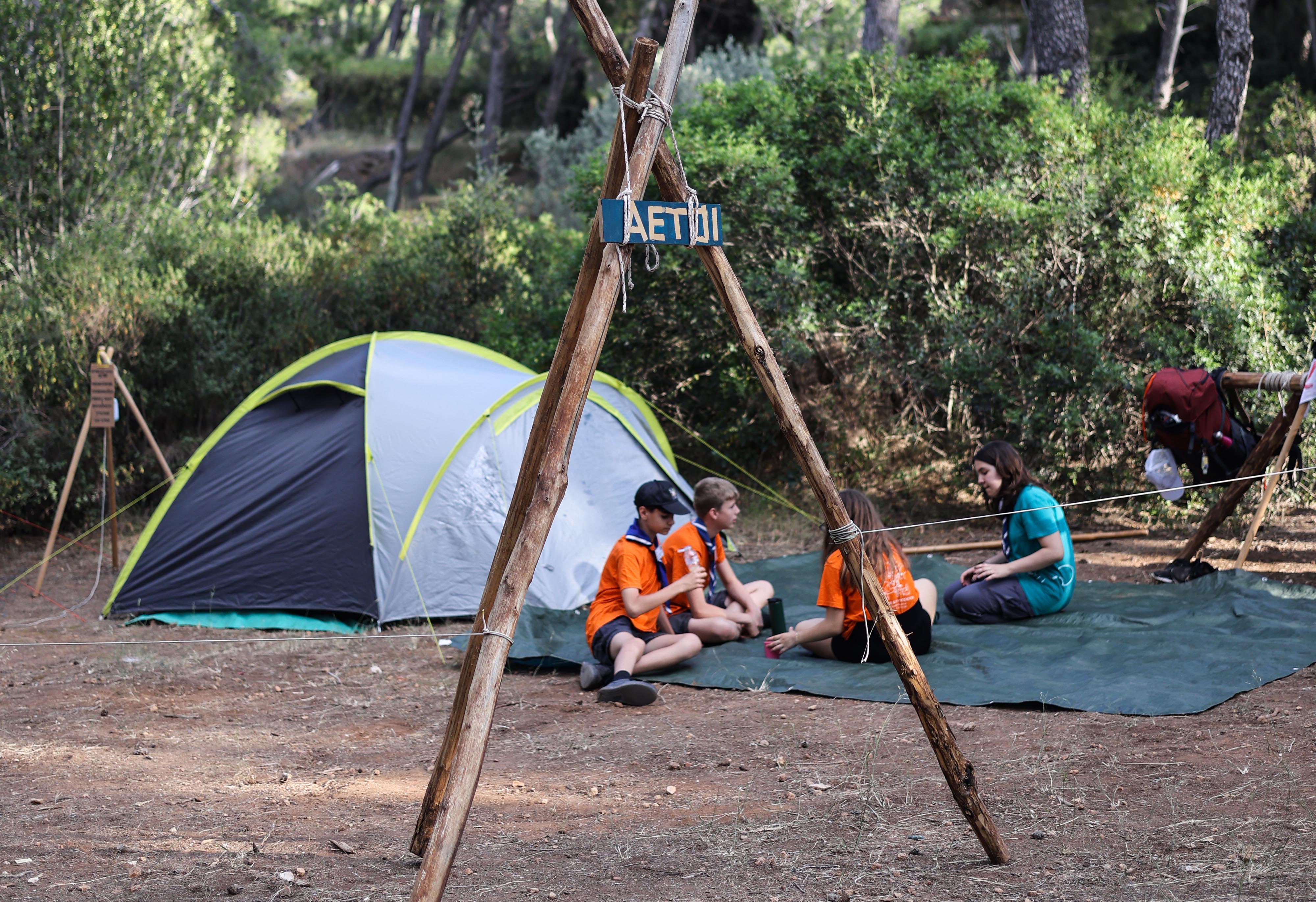 Από τους παππούδες στα εγγόνια: Ο προσκοπισμός έγινε πάλι μόδα-7