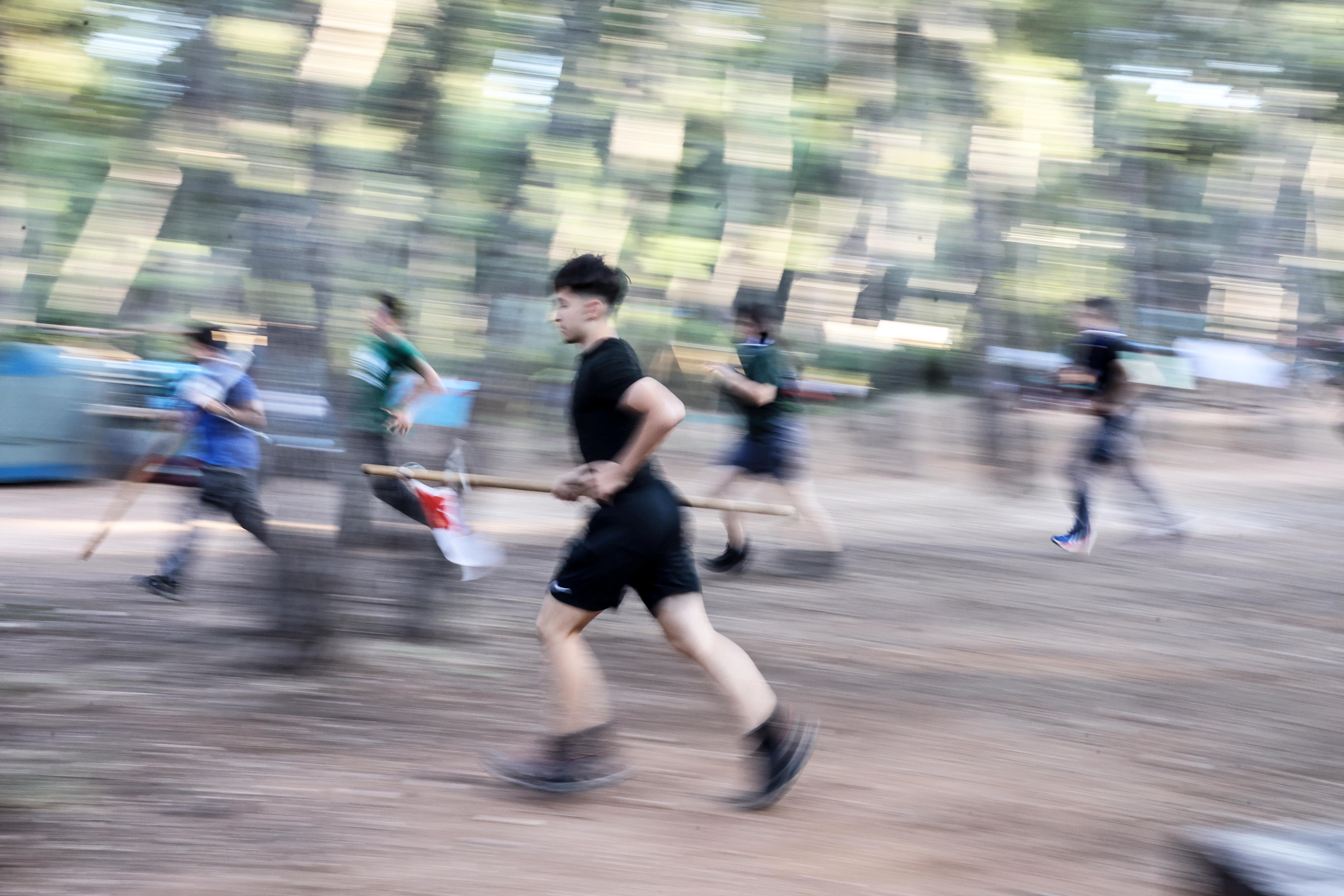 Από τους παππούδες στα εγγόνια: Ο προσκοπισμός έγινε πάλι μόδα-11