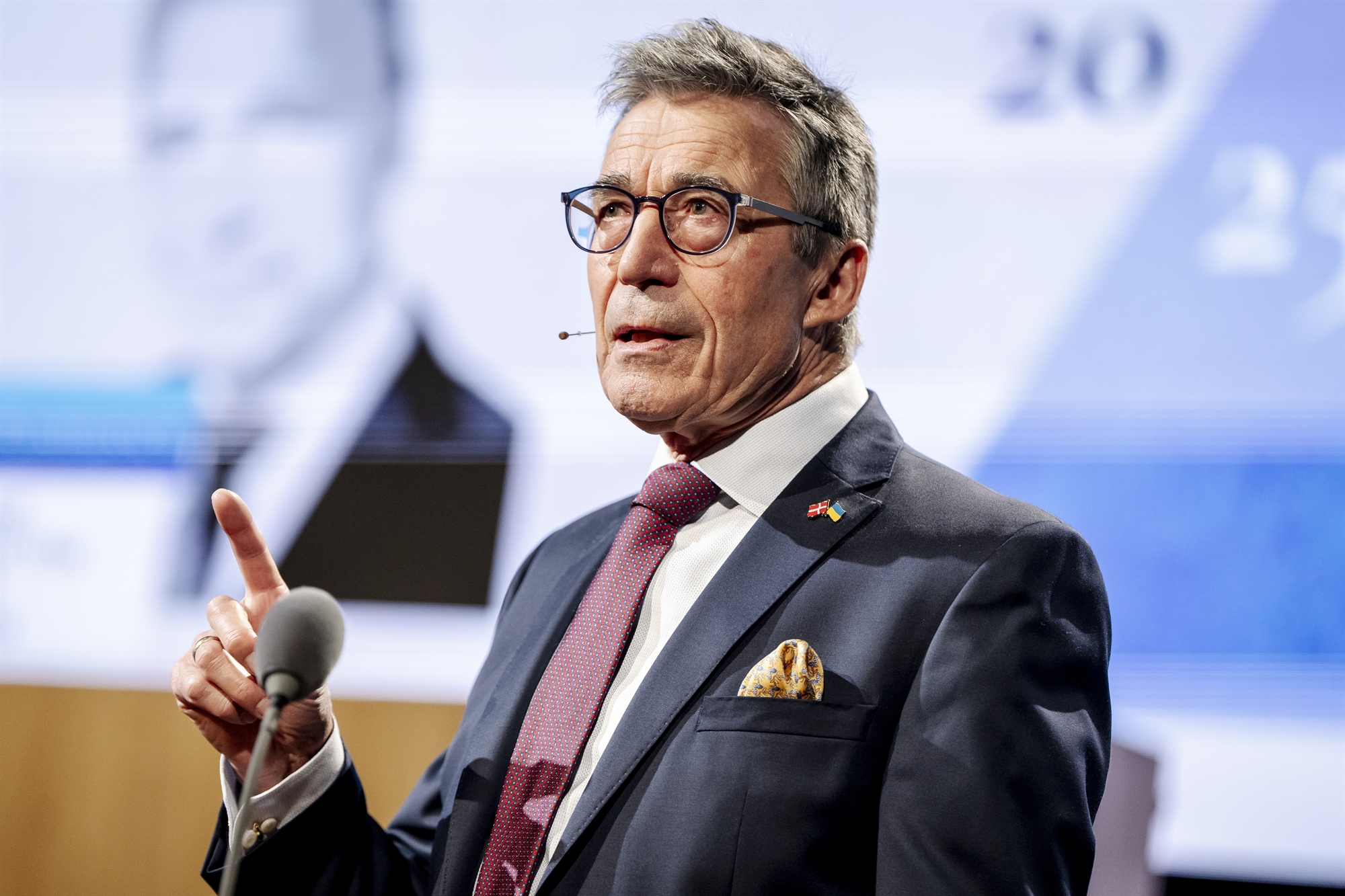 Επιστροφή στην πυρηνική ενέργεια-1