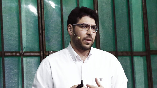 θεωρείο-δράση-αντίδραση-563590513