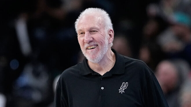 γκρεγκ-πόποβιτς-αποχωρεί-από-τον-πάγκ-563592001