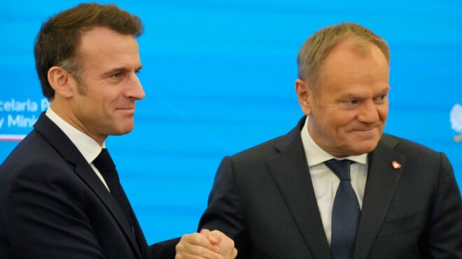 μακρόν-τουσκ-υπογραφή-συμφώνου-φιλ-563603389