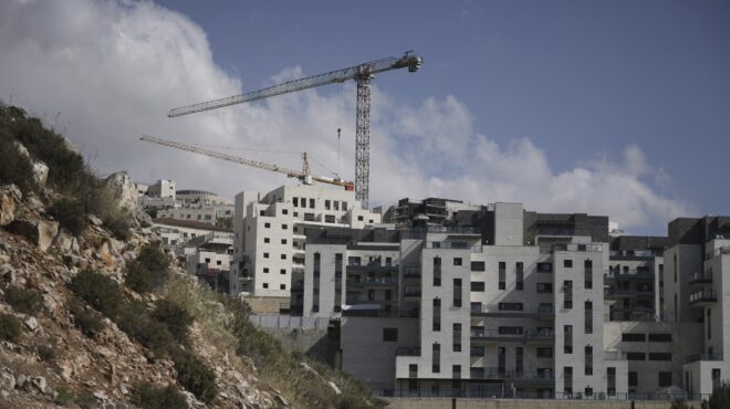 το-ισραήλ-ανακοίνωσε-επέκταση-των-εβρ-563638108